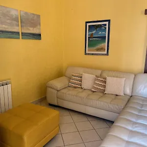 Casa Erika Al Mare , Varazze Italia